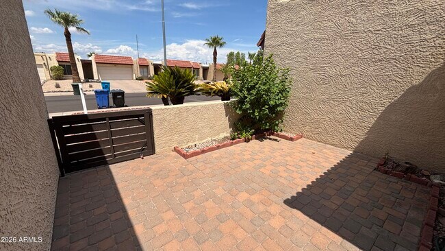 Photo - 2529 E Bluefield Ave