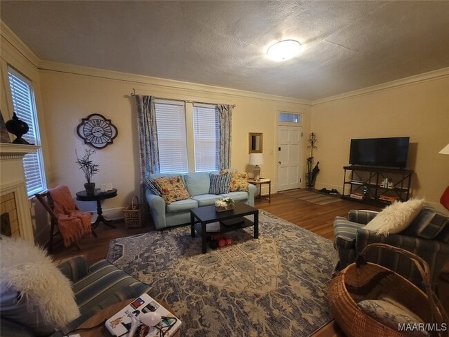 Photo - 128 S Capitol Pkwy