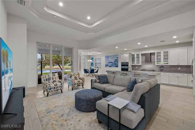 Photo - 8880 Redonda Dr