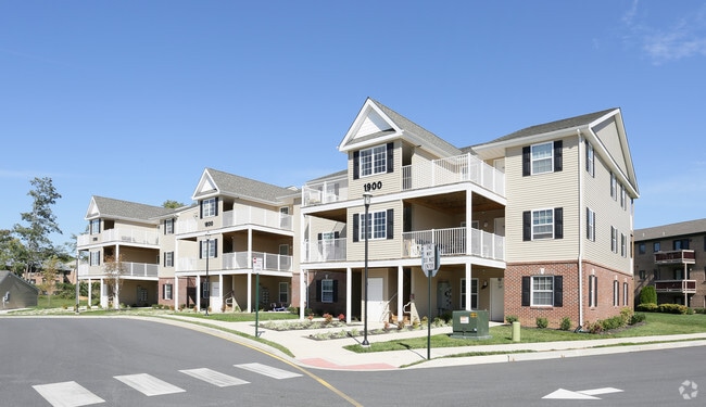 Building Photo - Village Park at Paladin Rental