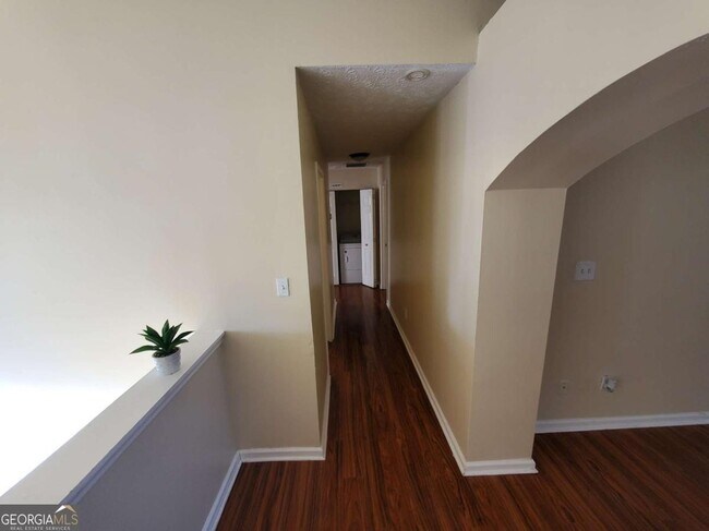 Photo - 5450 Twin Lakes Dr