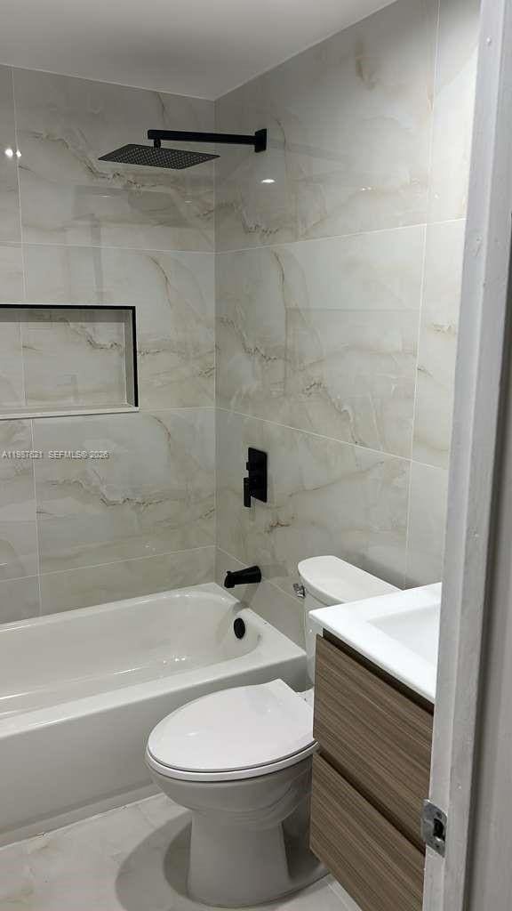 Photo - 630 SE 3rd Pl