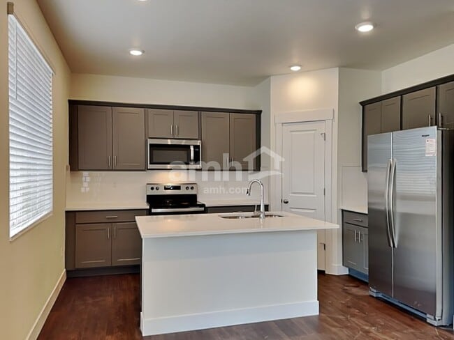 Photo - 3952 Wyedale Wy