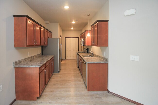 Photo - 1005 Tanner Ct