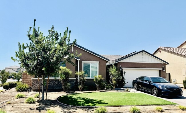 Building Photo - Don't miss the chance to view this stunnin... Rental