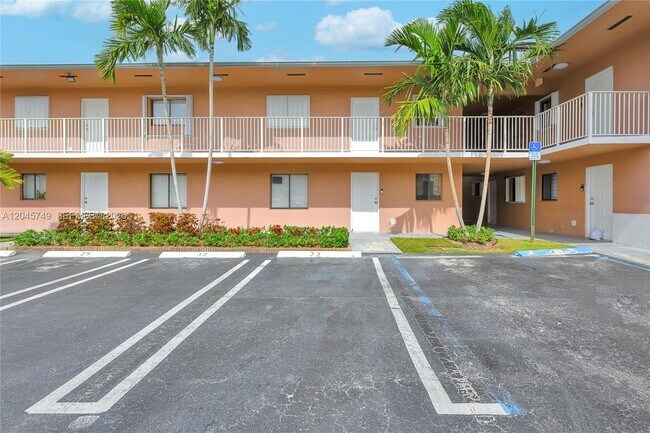 Photo - 6041 W 24th Ave Unidad B-111