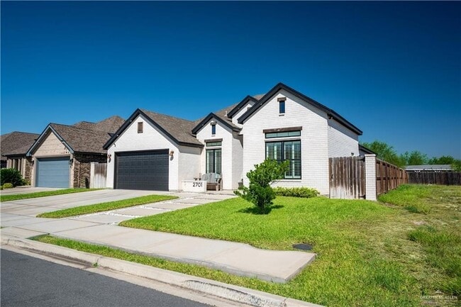 Photo - 2701 Windsor St