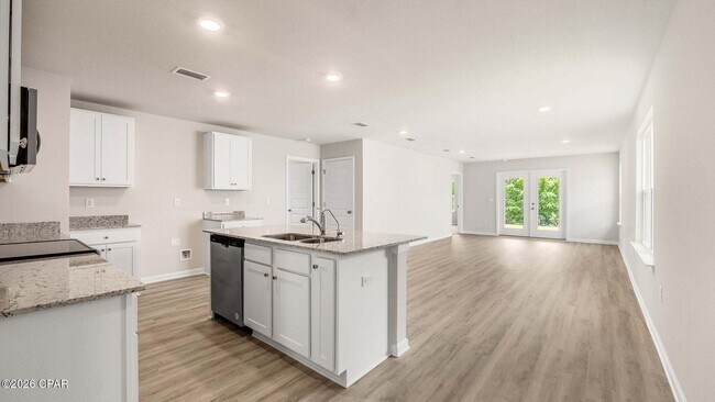 Photo - 6654 Kettles St