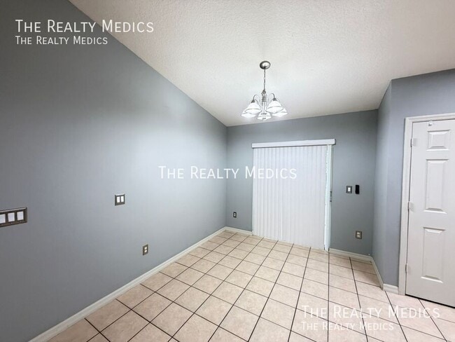 Photo - 16195 SW 50th Terrace Rd
