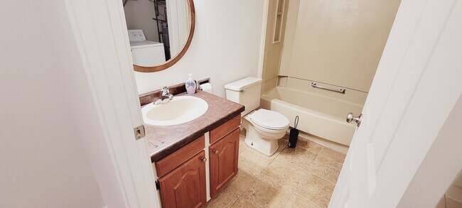 Photo - 790 Dutchman Dr Unidad 790