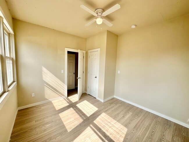 Photo - 1516 C Ave NE