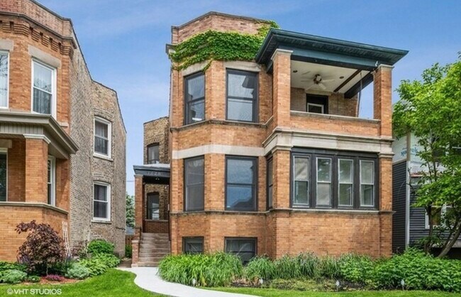 Photo - 1228 W Glenlake Ave Unit 2