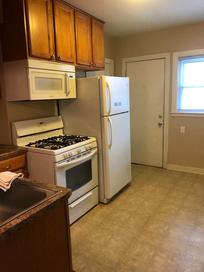 Photo - 204 1/2-204-1/2 Park Rd