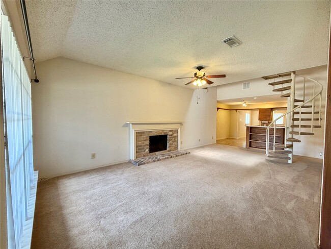 Photo - 13323 Wells River Dr