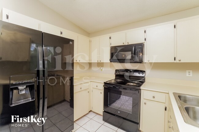 Photo - 3753 Willow Wisp Dr N