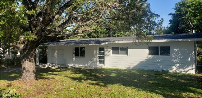 Building Photo - 2431 Welch St Rental