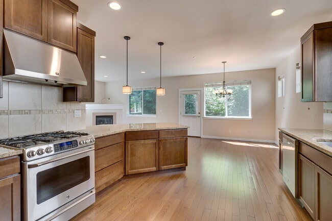 Photo - Luxury Home in Kenmore / Bothell!