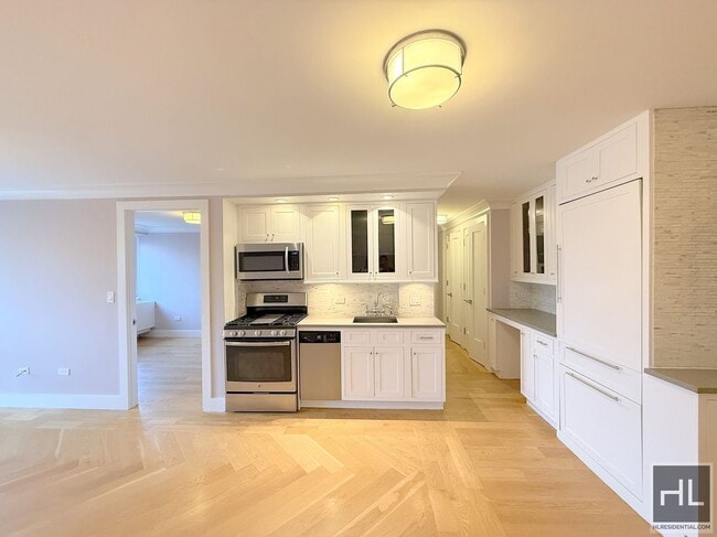 Photo - 2 bed 2 bath renovated with washer and dryer / Balcony / WEST 93 STREET Unit 10D