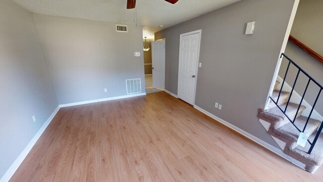 Photo - 4001 S Bend Dr