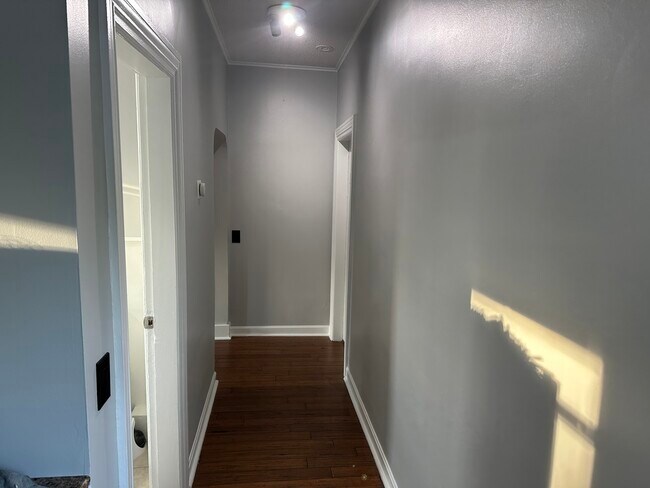 Photo - 205 Waterman Ave Unidad 2ND