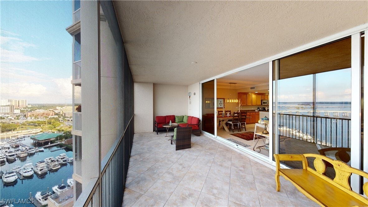 Photo - 2104 W First St Unidad 1902