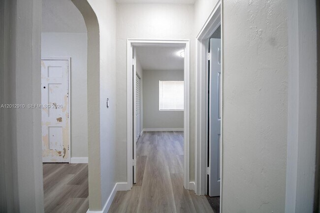 Photo - 5860 SW 9th St Unit A