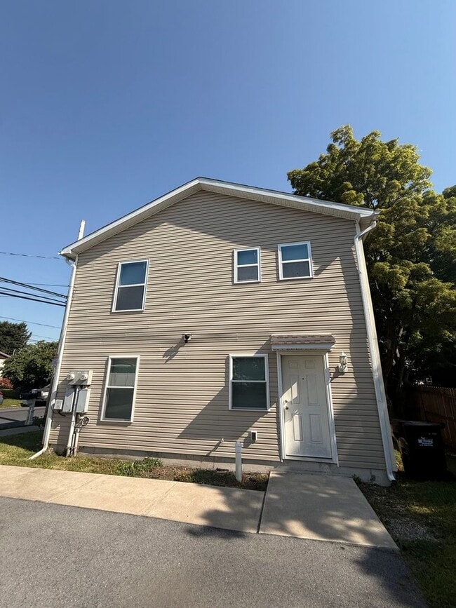 Photo - 315 Clearfield St Unit A
