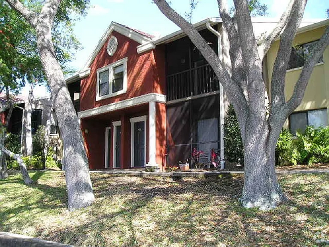 Building Photo - Waterfront 2 Bed + Bonus Room Condo with B...