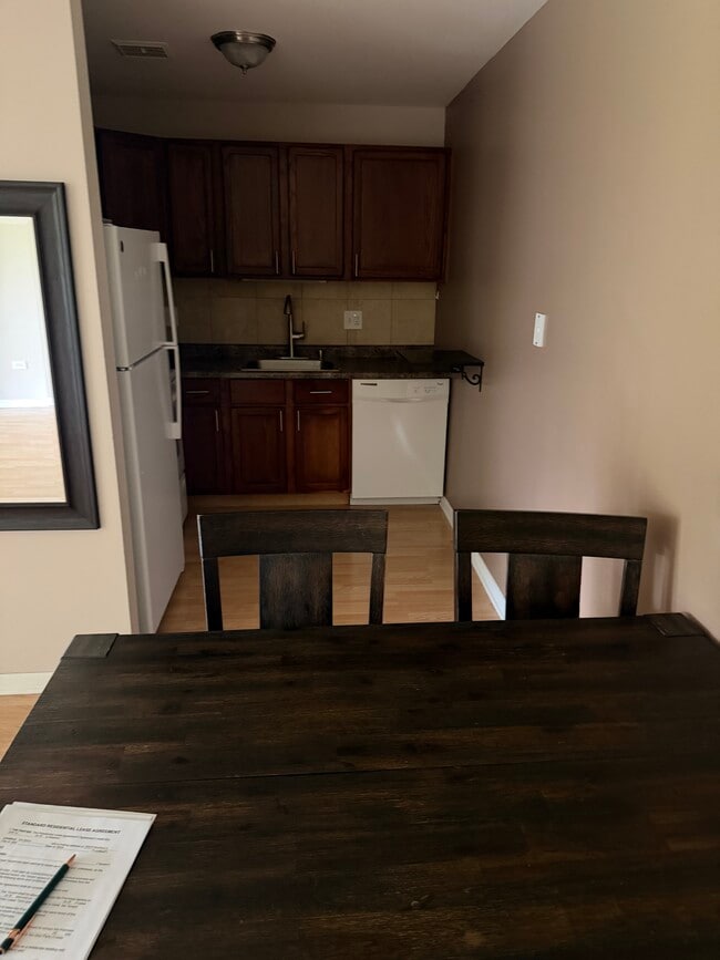 Photo - 755 Grove Dr Unit 106
