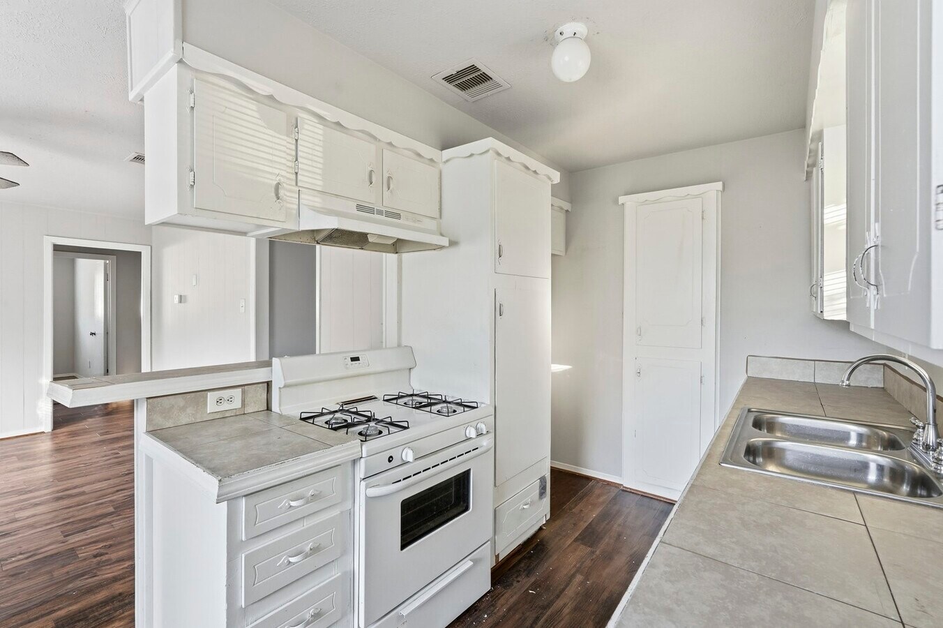 Photo - 3427 Prudence Dr