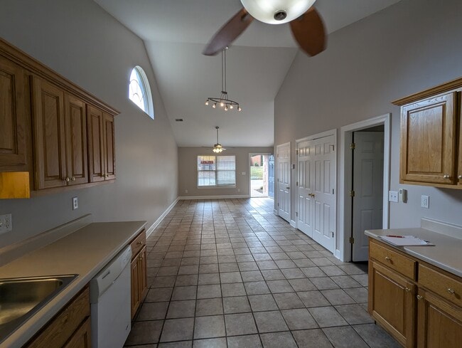 Photo - 138 Cambridge Dr Unit A4