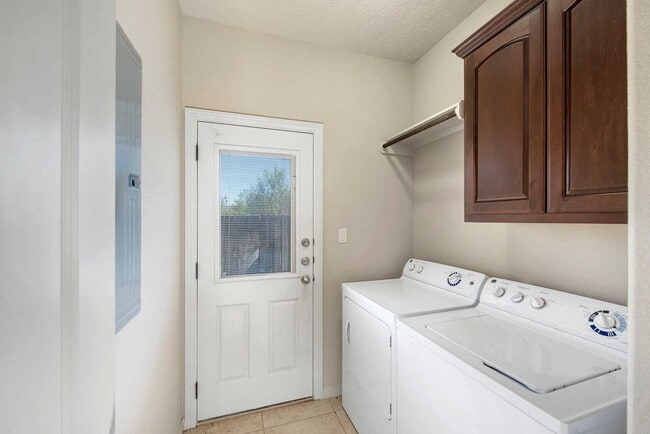 Photo - August 2026 Move In! 3 Bed, 3.5 Bath Condo in Great Community!