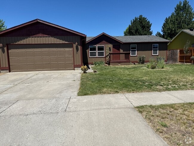 Building Photo - PETS Considered! SW Old Mill Area 4 Bdrm, ... Rental