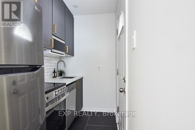 Photo - 331 Catherine St Unit C
