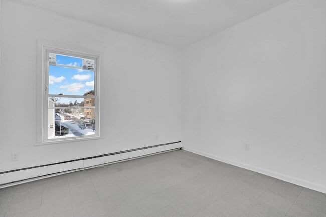 Photo - 296 Hancock St Unit 296 Hancock Street - 2R