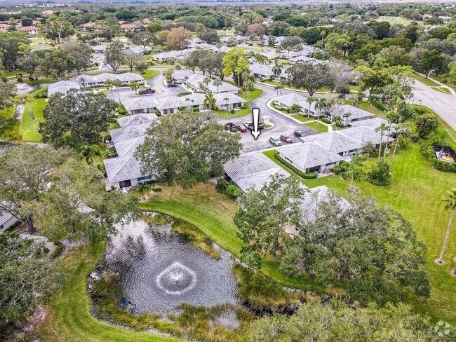 Building Photo - 911 Club Dr Rental