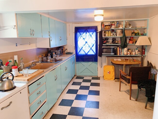 Photo - 1030 N Garden St Apartment Unit #4