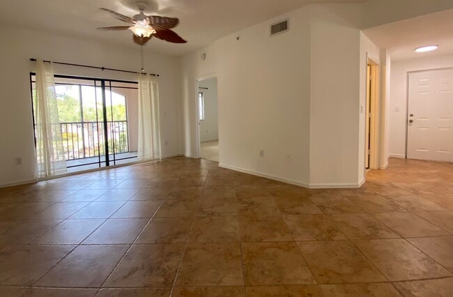 Photo - 2812 Grande Pkwy Unit 202
