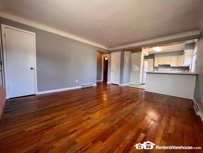 Photo - 802 SW 3rd St