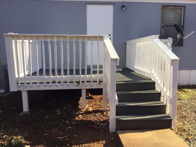 Photo - 1099 Jordan Rd