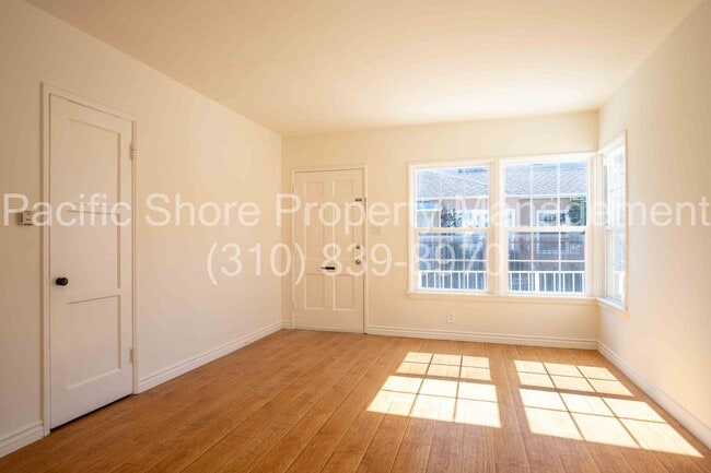 Photo - 14220 Gilmore St Unit 14224
