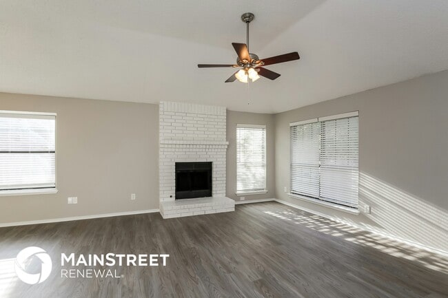 Photo - 7401 Aberdeen Dr