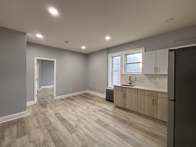 Photo - 319 Summit Ave