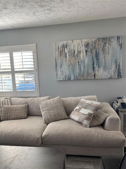 Photo - 304 53rd St W