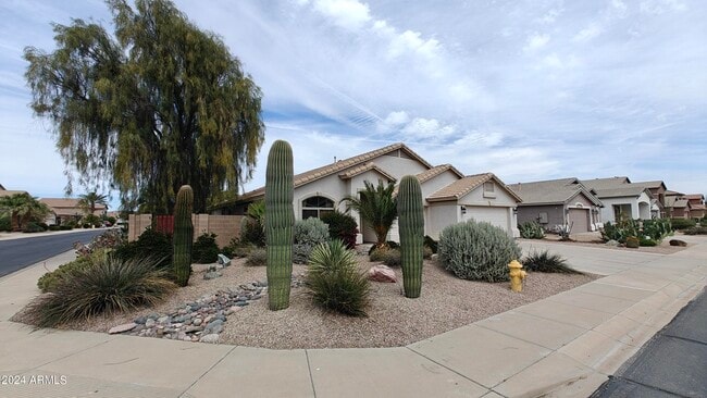 Photo - 43332 W Griffis Dr