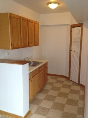 Kitchen - 6306 S Artesian Ave 2435 W 63rd St Chicago, IL 60629