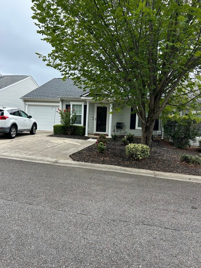 Building Photo - 5180 Aruba Cir