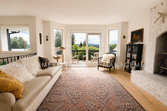 Photo - Charming and Bright 3 bed in Convenient Poulsbo community with amazing views!