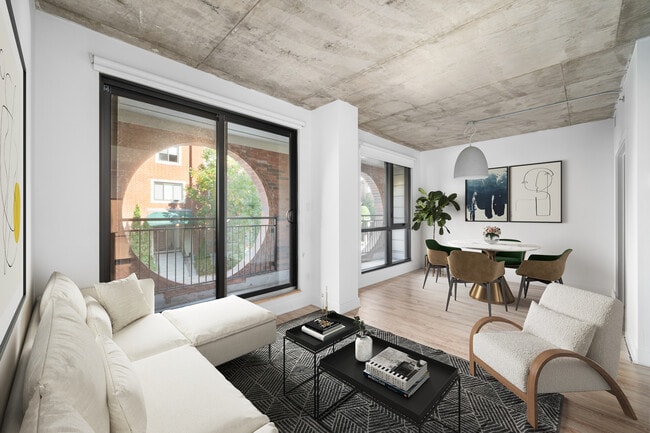 Building Photo - Wilcox Apartments Saint Henri