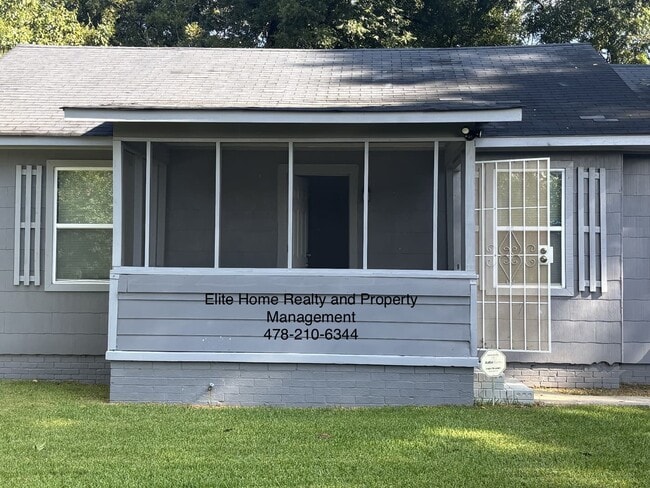 Building Photo - 1153 Auburn Dr Rental